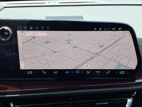 New 2026 Chevrolet Traverse Z71 w/ Driver Confidence Package image 10