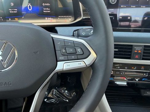 New 2026 Volkswagen Jetta SE FWD image 14