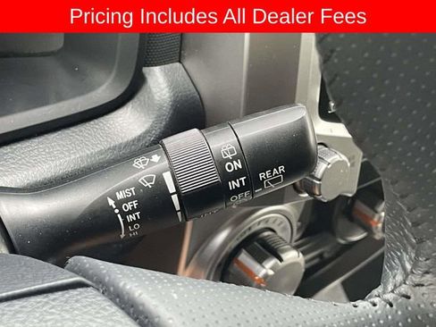 Used 2024 Toyota 4Runner SR5 AWD/4WD image 28