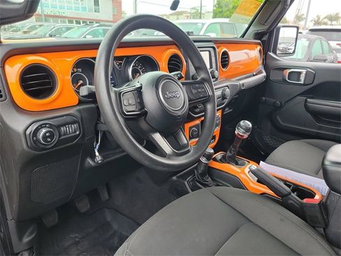 Certified 2021 Jeep Gladiator Sport image 15