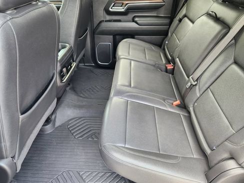 Used 2024 Chevrolet Silverado 1500 LT Trail Boss w/ LT Trail Boss Premium Package AWD/4WD image 29