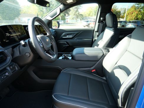 New 2026 Chevrolet Silverado EV LT w/ Plus Package AWD/4WD image 4