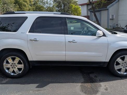 Used 2017 GMC Acadia Limited SLT image 10