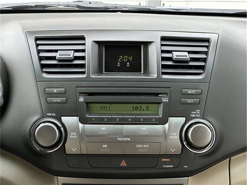 Used 2010 Toyota Highlander 4WD image 23