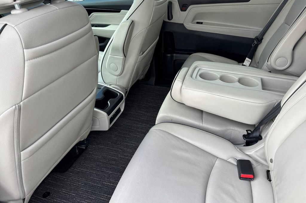 Certified 2025 Honda Odyssey Touring image 15