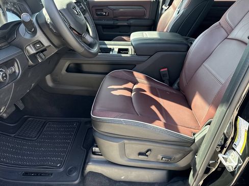 New 2026 RAM 2500 Limited AWD/4WD image 12