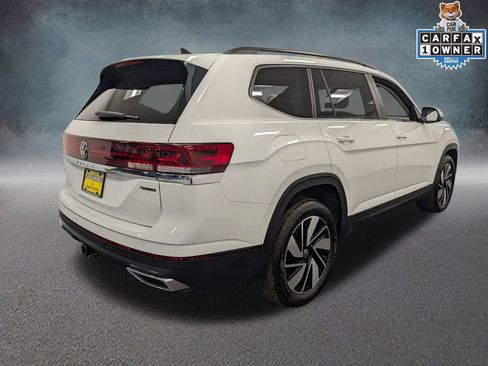 Used 2024 Volkswagen Atlas SE AWD/4WD image 4