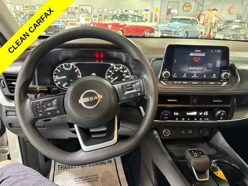 Used 2023 Nissan Rogue SV AWD/4WD image 16