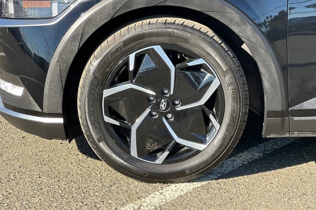 Certified 2024 Hyundai Ioniq 5 SEL RWD image 35