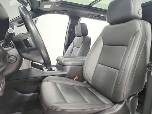 Used 2023 Chevrolet Tahoe Z71 w/ Luxury Package AWD/4WD image 20