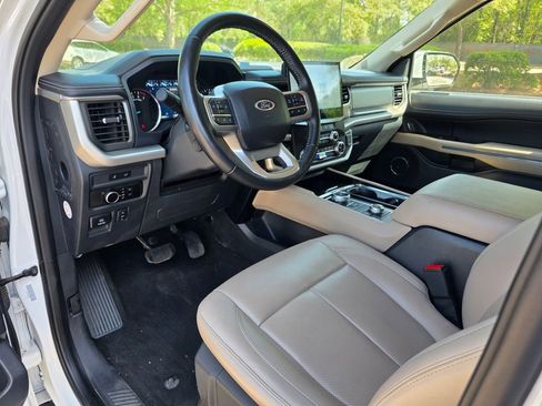 Used 2024 Ford Expedition Max XLT AWD/4WD image 11