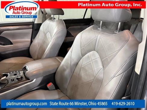 Used 2023 Toyota Highlander Platinum AWD/4WD image 11