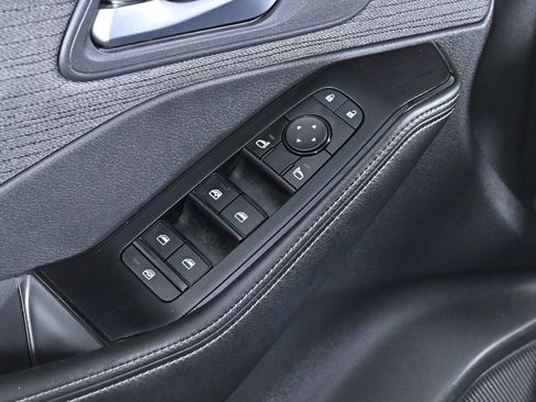 Certified 2022 Nissan Rogue SV image 23