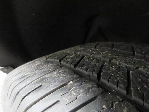 Used 2021 GMC Yukon XL Denali w/ Denali Premium Package image 30