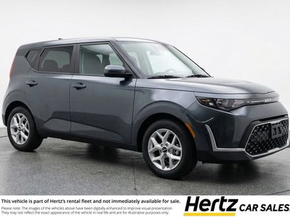 Used 2025 Kia Soul LX w/ LX Technology Package