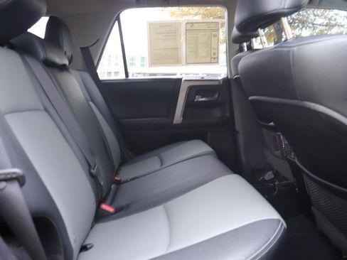 Used 2015 Toyota 4Runner SR5 Premium image 20