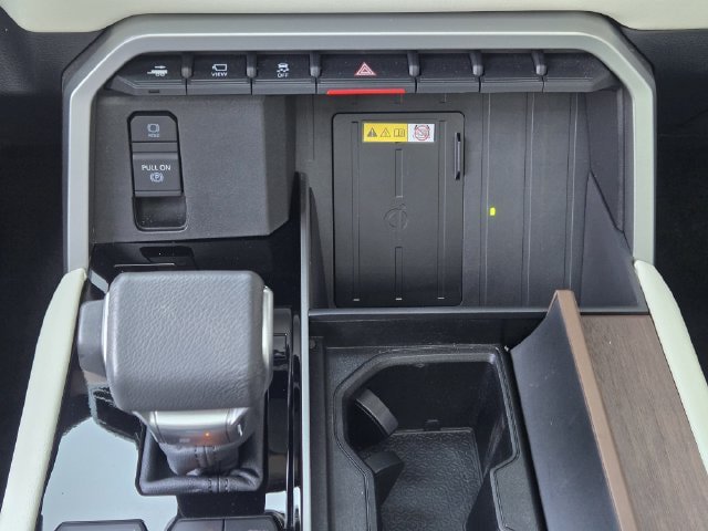 Used 2024 Toyota Sequoia Capstone AWD/4WD image 16