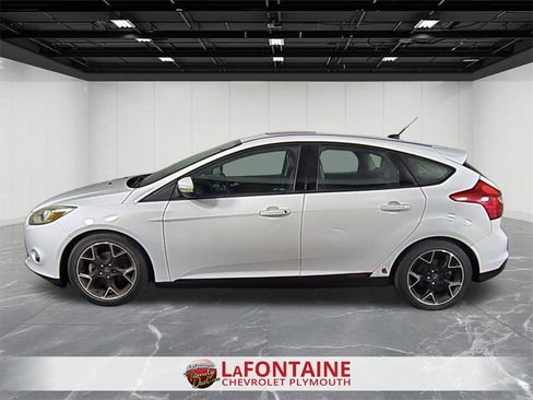 Used 2014 Ford Focus SE w/ Equipment Group 201A image 5