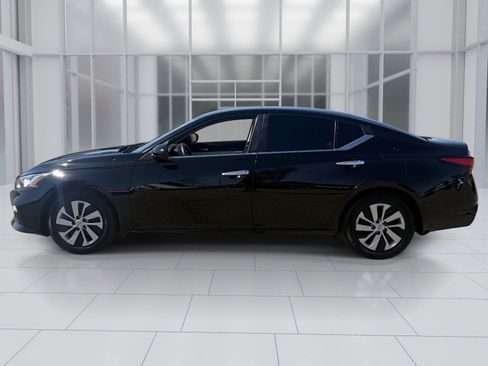 Used 2020 Nissan Altima 2.5 S image 3