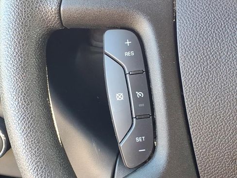 Used 2024 Chevrolet Express 2500 w/ Driver Convenience Package image 9