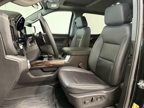 Used 2025 GMC Sierra 1500 Elevation w/ Elevation Premium Package AWD/4WD image 13