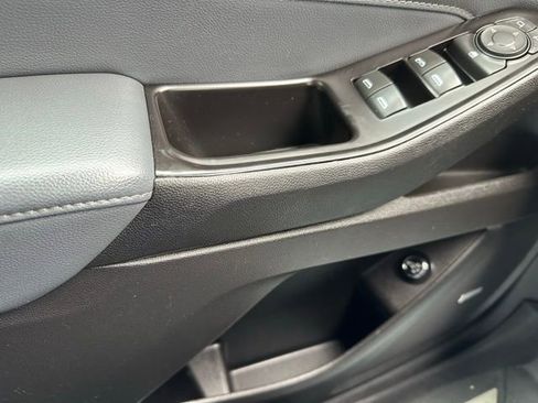 Used 2019 Chevrolet Traverse LT w/ LT Premium Package AWD/4WD image 35