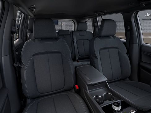New 2026 Jeep Grand Cherokee Laredo X AWD/4WD image 16