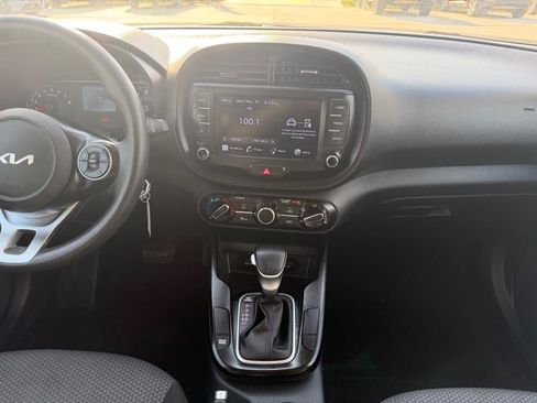 Used 2022 Kia Soul LX w/ Technology Package FWD image 25