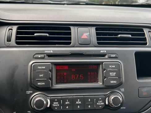 Used 2013 Kia Rio LX FWD image 12