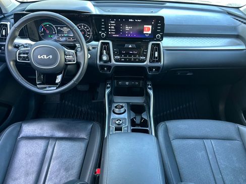 Used 2023 Kia Sorento EX AWD/4WD image 14
