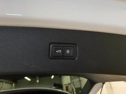 Used 2020 Audi Q7 3.0T Premium Plus image 21