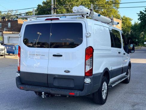 Used 2015 Ford Transit 250 130 Low Roof w/ Exterior Upgrade Package RWD image 8