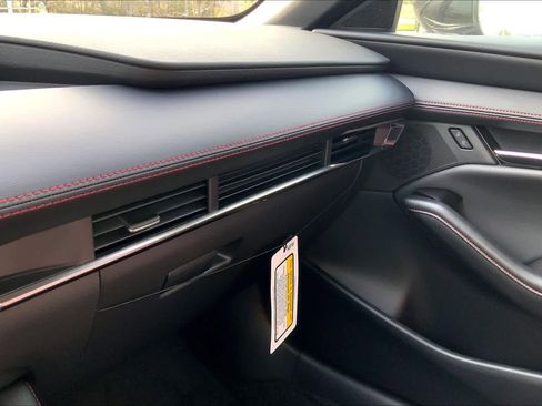 New 2026 MAZDA MAZDA3 Carbon image 18