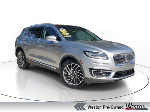 Used 2020 Lincoln Nautilus Reserve w/ Equipment Group 201A FWD image 1