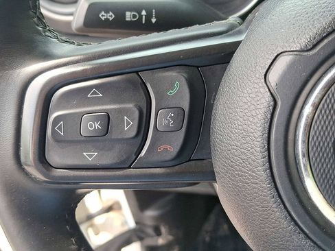 Used 2022 Jeep Wrangler Sport AWD/4WD image 16