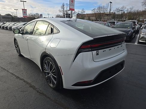 Certified 2024 Toyota Prius XLE image 5