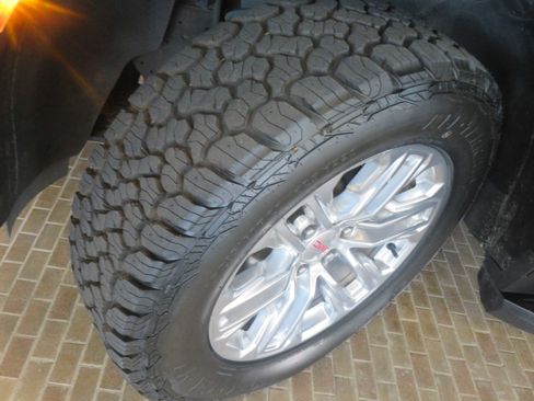 Used 2021 GMC Yukon XL SLT RWD image 12