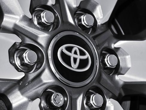 Used 2025 Toyota Tundra 1794 Edition AWD/4WD image 91