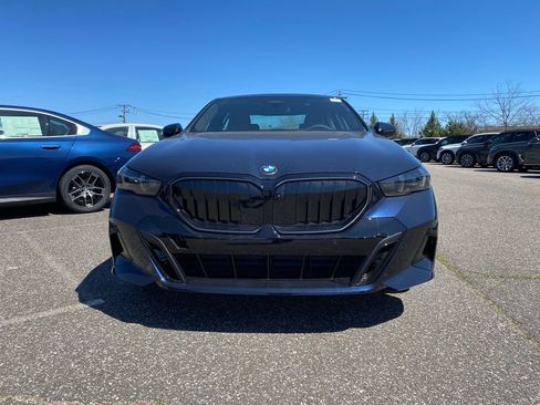 New 2026 BMW 530i xDrive AWD/4WD image 2