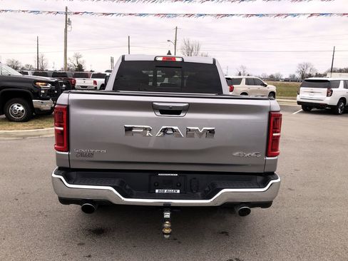 Used 2025 RAM 1500 Limited w/ Trailer Tow Group image 10