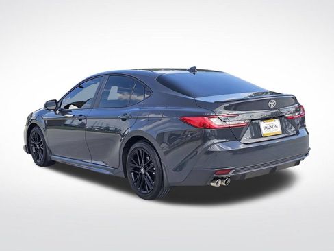 Used 2025 Toyota Camry SE FWD image 10