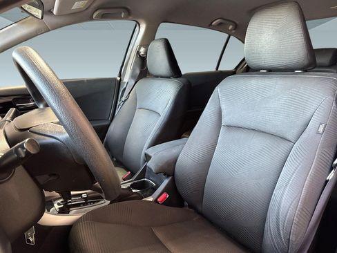 Used 2017 Honda Accord LX image 5