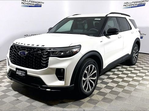 New 2026 Ford Explorer ST-Line w/ Premium Package RWD image 1