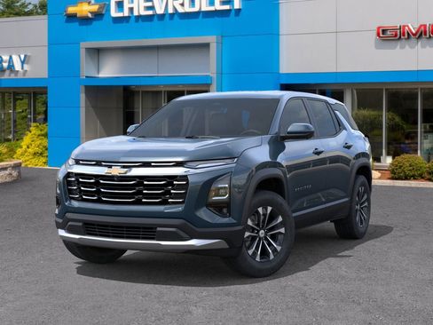 New 2026 Chevrolet Equinox LT w/ Convenience Package II image 6