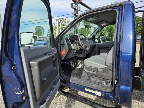 Used 2012 Ford F550 2WD Regular Cab Super Duty w/ PWR Equipment Group image 22