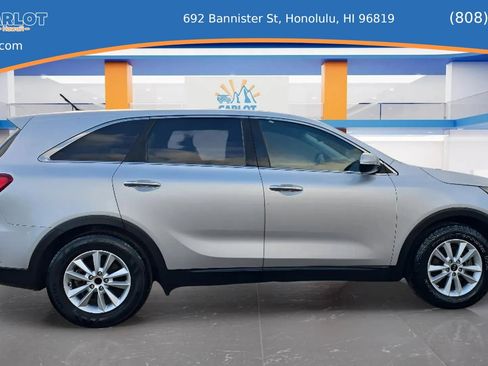 Used 2020 Kia Sorento FWD V6 image 6