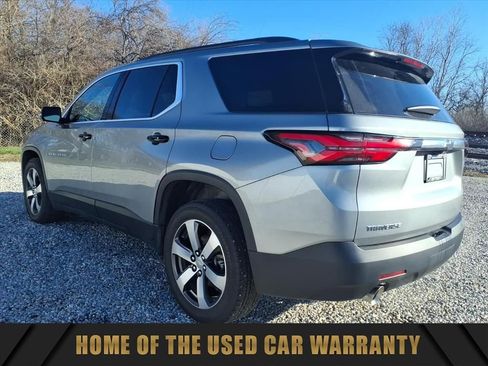 Used 2023 Chevrolet Traverse LT w/ LT Premium Package image 7
