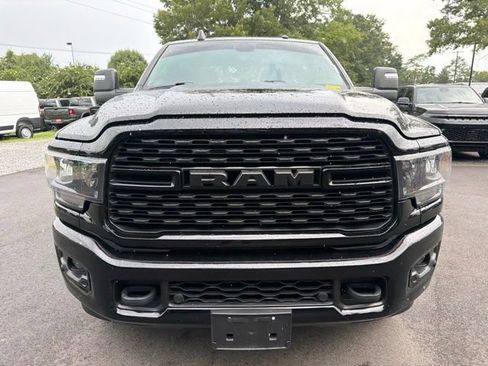 Used 2024 RAM 2500 Big Horn w/ Night Edition AWD/4WD image 9