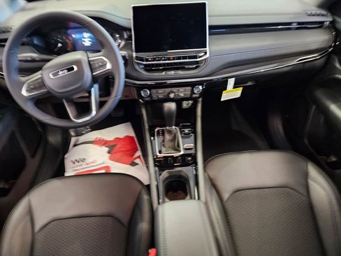 New 2026 Jeep Compass Latitude AWD/4WD image 8