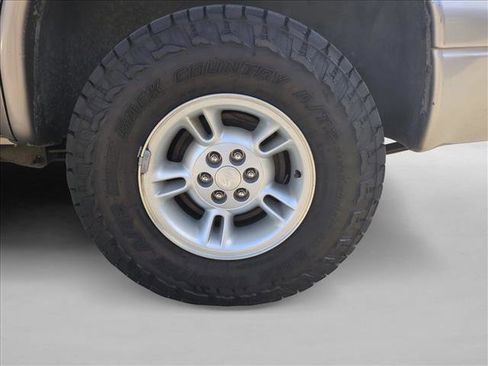 Used 1999 Dodge Durango 4WD image 13